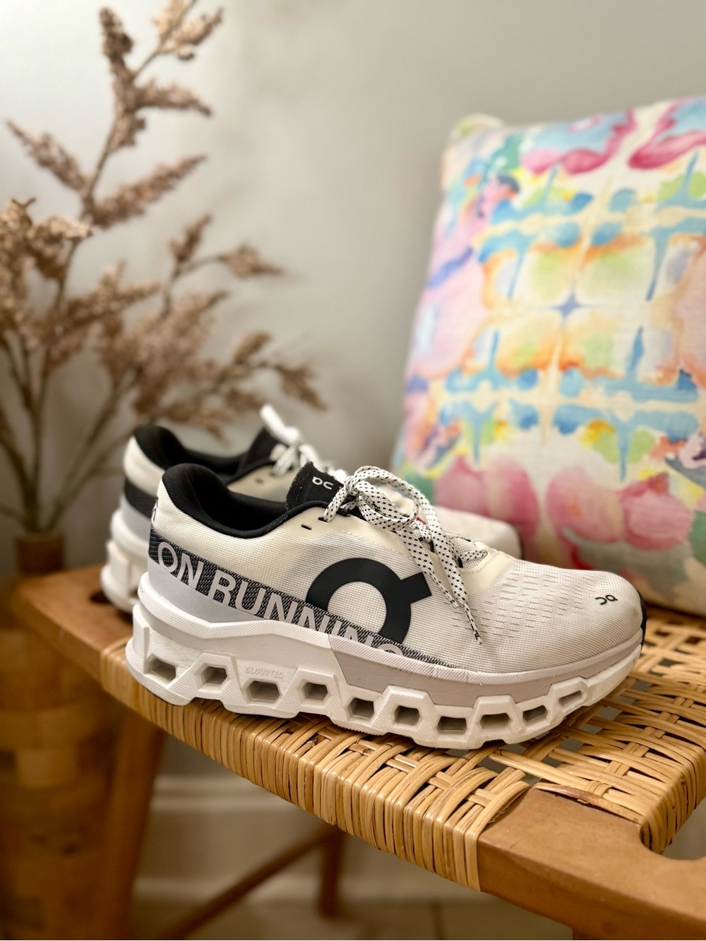 ☁️ Cloud Nova Women’s Sneakers — Size 8 ☁️